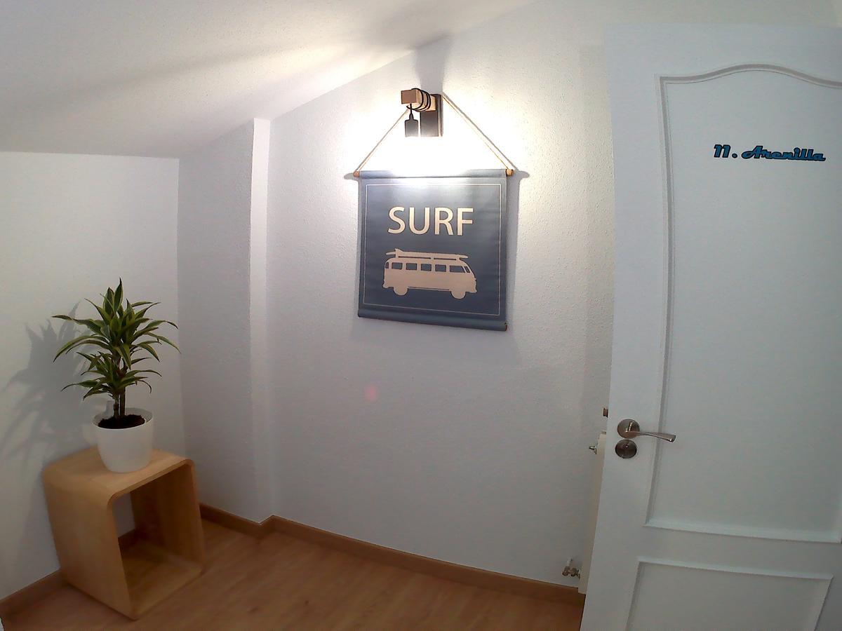 Somo Surfskate Hostel Castañedo Eksteriør billede